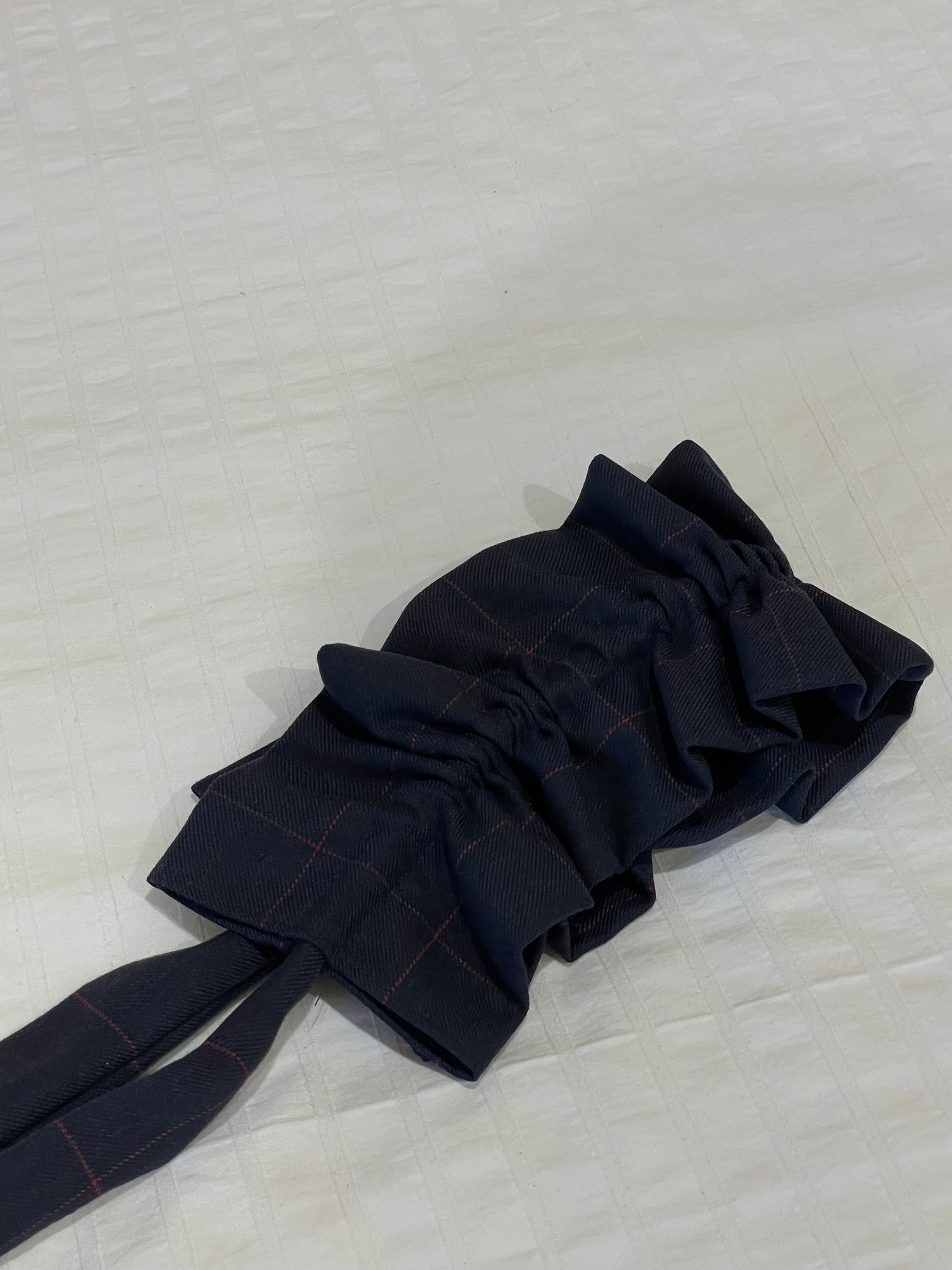 Cuello azul marino