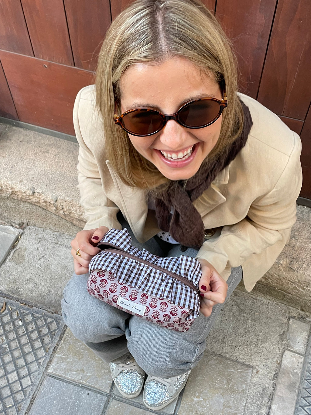 Neceseres cuadrados con volantes